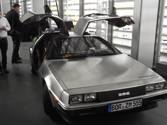 Mit dem DeLorean aus Zurück in die Zukunft wurde die neueste Shop-Version geliefert