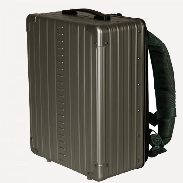 ALEON Aluminium Backpack 17&quot; Rucksack 42 cm